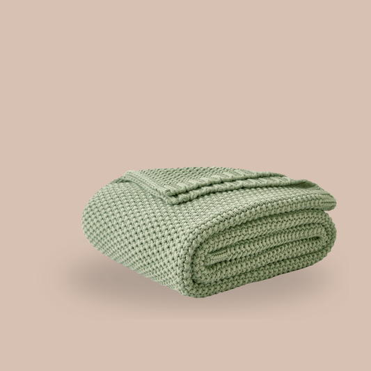 Longhui Chunky Cable Knit Throw Blanket: The Throw That Sits On the Back of the Chair Until It's Needed — Chunky Cotton Cable Knit